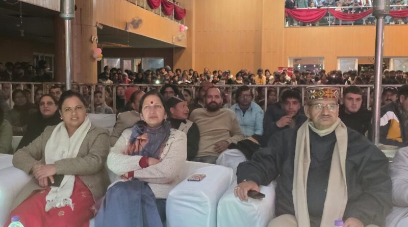 मसूरी विंटरलाइन कार्निवाल का समापन – कैबिनेट मंत्री जोशी ने कहा  कार्निवाल का प्रत्येक दिवस महान विभूतियों के नाम रहा समर्पित 