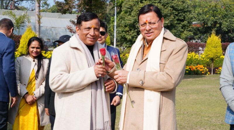 सीएम धामी से मंत्रियों , विधायकों, जनप्रतिनिधियों, नौकरशाहों व पुलिस विभाग के अधिकारियों ने मुलाकात कर दी नव वर्ष की  शुभकामनाएं