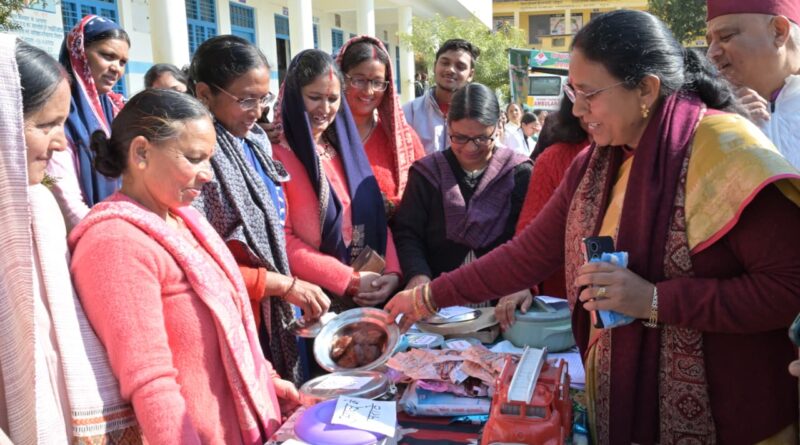 जन-जन की सरकार, जन-जन के द्वार:  मुख्यमंत्री धामी के नेतृत्व में कैम्प आधारित सुशासन को मिली नई गति,अब तक 445 कैम्पों का आयोजन, 3.54 लाख से अधिक नागरिकों तक पहुँची सरकार