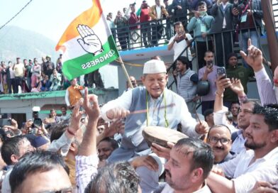 भराड़ीसैण में विधानसभा बजट सत्र के दूसरे दिन कांग्रेस ने विभिन्न जन मुद्दों को लेकर सरकार को  घेरा, सड़कों पर सरकार के खिलाफ महासंग्राम देखने को मिला