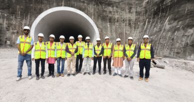 ऋषिकेश में आरवीएनएल परियोजना स्थल देखने पहुँचा ओडिशा का मीडिया प्रतिनिधिमंडल, प्रोजेक्ट की 125 किलोमीटर लंबी रेल लाइन को  37,000 करोड़ की अनुमानित लागत से  किया जा रहा विकसित