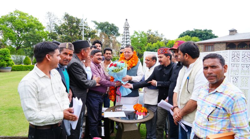 भाजपा प्रदेश मीडिया प्रभारी  मनवीर चौहान के नेतृत्व में प्रतिनिधिमंडल ने की मुख्यमंत्री धामी से मुलाकात –  दीवारोंखाल से जोखनी तक मोटर मार्ग निर्माण की वित्तीय स्वीकृति मिलने पर जताया आभार 