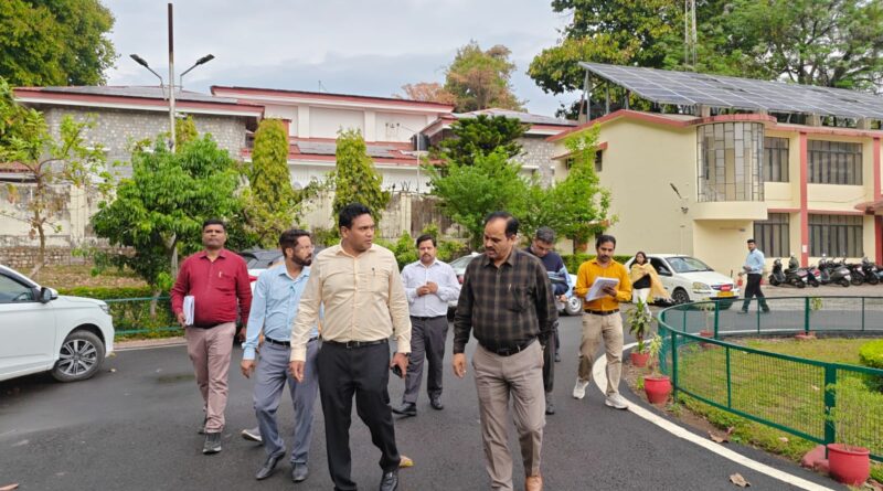 उत्तराखण्ड की अतिथि सुविधाओं को आधुनिक और आकर्षक बनाने की दिशा में महत्वपूर्ण कदम उठाया – लोक संस्कृति के साथ विकसित होगा मॉडर्न गेस्ट हाउस, आवास सचिव डॉ आर राजेश ने किया निरीक्षण