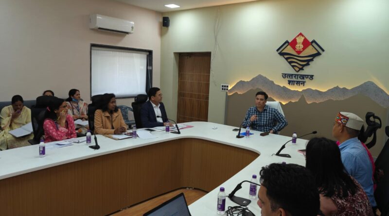 उत्तराखण्ड के अति-दुर्गम क्षेत्रों में हेली सेवाओं से सुरक्षित मातृत्व को नई गति –  हर गर्भवती महिला तक समय पर स्वास्थ्य सेवाएं पहुंचाना हमारी जिम्मेदारी :सचिन कुर्वे