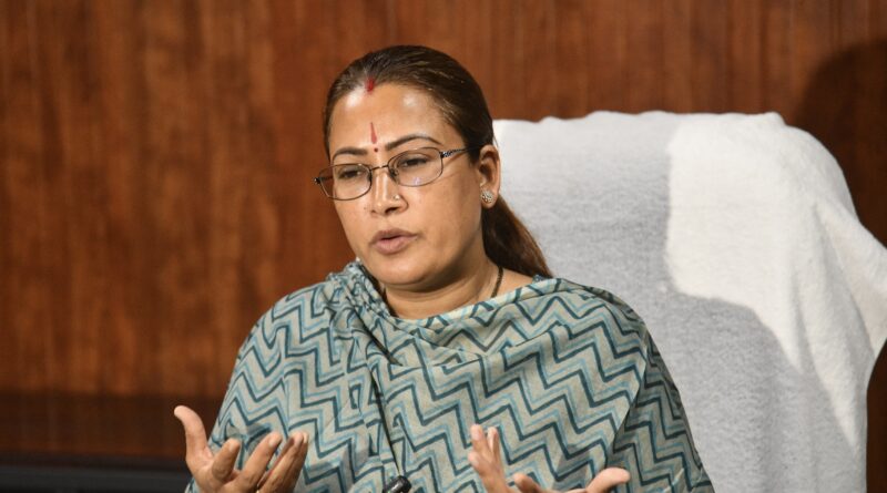 महिलाएं लेकर रहेगी अपना अधिकार: रेखा आर्या कहा – जिन दलों ने सदन में विधेयक का विरोध किया , उन्हें आधी आबादी सबक सिखाएगी