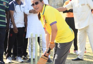 खेल मंत्री रेखा आर्या ने किया   टेनिस बॉल क्रिकेट प्रतियोगिता का भव्य आगाज़,  कहा -उत्तराखंड सरकार खेल और खिलाड़ियों के विकास के लिए पूरी तरह प्रतिबद्ध