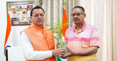 मुख्यमंत्री धामी से मिले कृषि मंत्री  जोशी,  मसूरी क्षेत्र के विकास कार्यो पर की चर्चा
