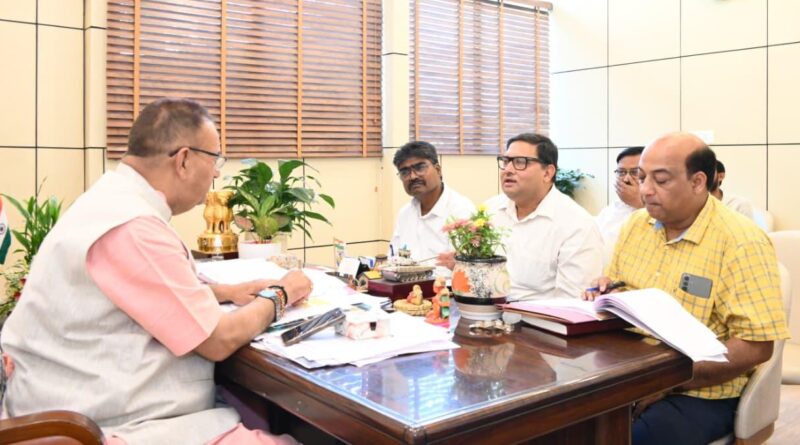 कैबिनेट मंत्री जोशी ने  मसूरी विधानसभा क्षेत्र में चल रहे सभी विकास एवं निर्माण कार्यों को निर्धारित समय सीमा के अंदर गुणवत्ता के साथ किया जाए पूर्ण