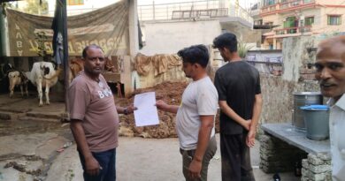 गंदगी और गोबर को नाले में बहाने वाले डेयरी स्वामियों पर चला नगर निगम का डंडा – कई का चालान कर अर्थदंड वसूला, सुधार के लिए दी गई चेतावनी