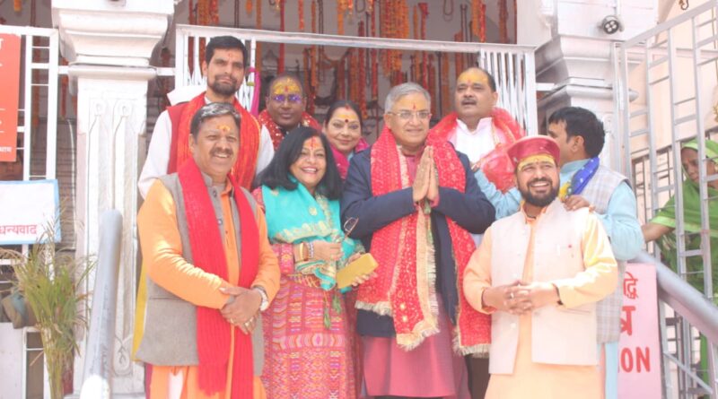 उत्तराखण्ड के दो दिवसीय  दौरे पर मुख्य निर्वाचन आयुक्त ज्ञानेश कुमार, उत्तरकाशी भ्रमण के दौरान परिवार संग गंगोत्री धाम के किए दर्शन