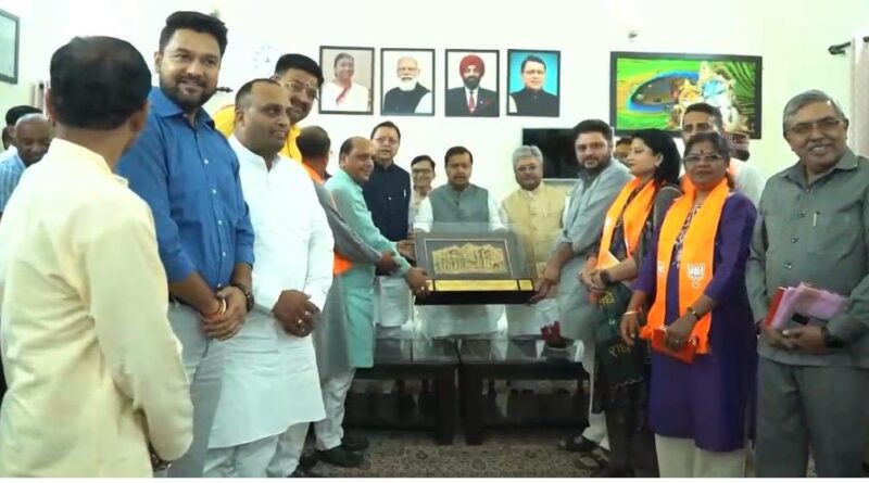 भाजपा राष्ट्रीय अध्यक्ष ने मीडिया, सोशल मीडिया और आईटी टीम के प्रदेश पदाधिकारियों की बैठक में दिया प्रभावी प्रस्तुतीकरण पर जोर – विपक्ष के नकारात्मक एजेंडे को ध्वस्त करने का दिया मार्गदर्शन भाजपा राष्ट्रीय अध्यक्ष ने मीडिया, सोशल मीडिया और आईटी टीम के प्रदेश पदाधिकारियों की बैठक में दिया प्रभावी प्रस्तुतीकरण पर जोर – विपक्ष के नकारात्मक एजेंडे को ध्वस्त करने का दिया मार्गदर्शन