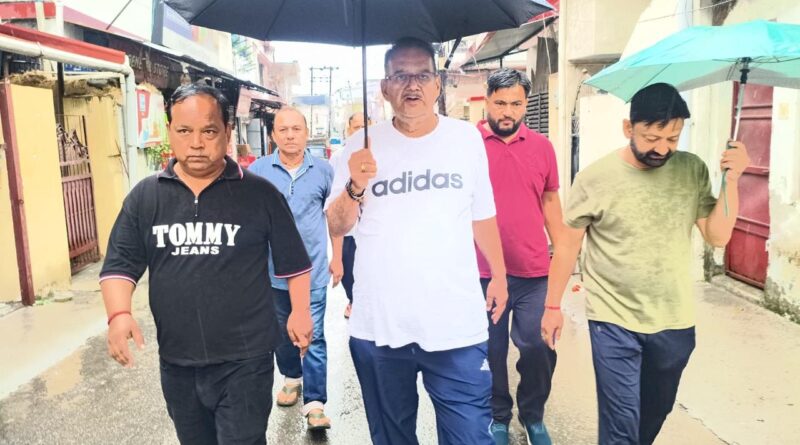 कैबिनेट मंत्री जोशी ने डोभालवाला वार्ड का किया निरीक्षण, विकास कार्यों की प्रगति का लिया जायजा