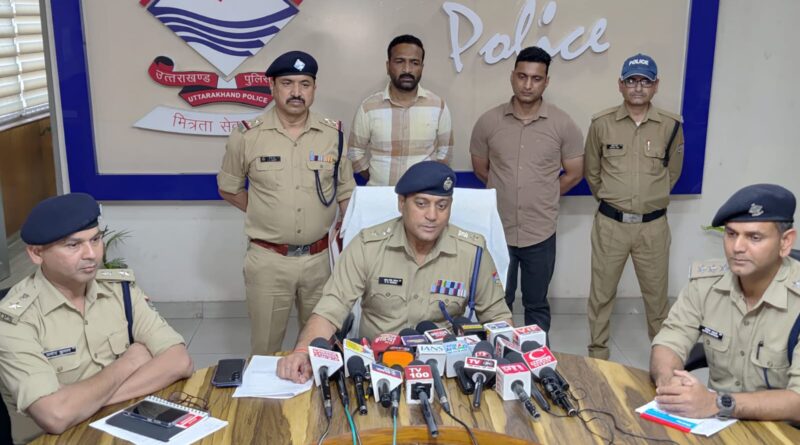 मुख्यमंत्री धामी का ‘ड्रग्स फ्री देवभूमि’ विजन –  ऑपरेशन प्रहार’ के तहत कोबरा गैंग के 2 विदेशी समेत 3 ड्रग पैडलर गिरफ्तार , लाखों की कीमत की कोकीन हुई बरामद