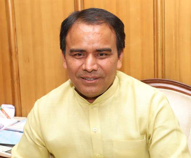छात्र संघ चुनावों में मिलेगा छात्राओं को 50 फीसदी प्रतिनिधित्वः डाॅ. रावत कहा, महाविद्यालयों व विश्वविद्यालय परिसरों में 65 फीसदी से अधिक हैं छात्राएं