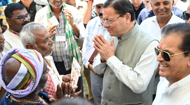औचक निरीक्षण को   ऋषिकेश स्थित ट्रांजिट कैंप पहुंचे  मुख्यमंत्री पुष्कर धामी ,चारधाम यात्रा एवं रजिस्ट्रेशन प्रक्रिया से संबंधित व्यवस्थाओं का जायजा लिया,  सीएम ने बड़ी संख्या में अन्य राज्यों से आए श्रद्धालुओं से यात्रा का फीडबैक भी लिया , मिली सराहना 