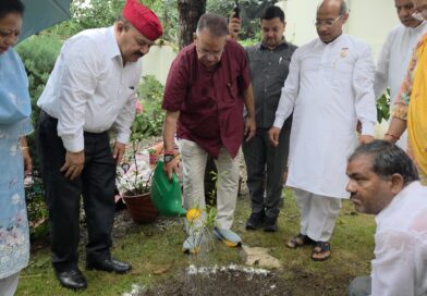 कृषि मंत्री जोशी ने विश्व पर्यावरण दिवस पर किया पौधारोपण, कहा  पर्यावरण संरक्षण केवल एक दिवस तक सीमित न रहकर हमारी जीवनशैली का हिस्सा बनना चाहिए