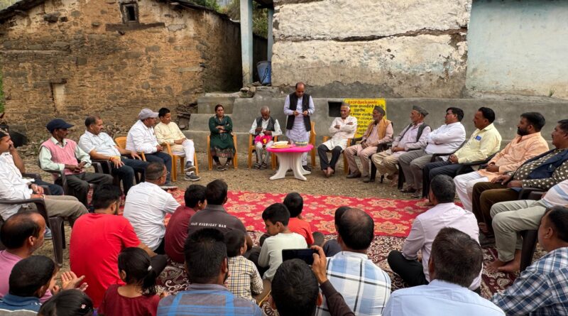 अपनों के बीच : भाजपा के प्रदेश मीडिया प्रभारी मनवीर चौहान ने तीन दिवसीय भ्रमण के दौरान यमुनोत्री क्षेत्र के कई गाँवों का किया दौरा, जन संवाद कर सुनी समस्याएं,ग्राम स्तर पर राज्य और केंद्र सरकार की संचालित योजनाओं की ली जानकारी