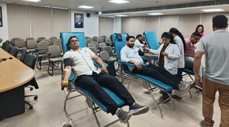 एमडीडीए दफ्तर में में ब्लड डोनेशन कैंप का आयोजन, रक्तदान शिविर में किया गया 40 यूनिट रक्त किया गया एकत्र