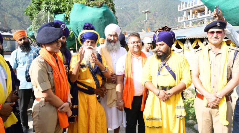 कई दिनों से चर्चा बने नगरासू गुरुद्वारा प्रकरण में समन्वित प्रयासों से शांतिपूर्ण समाधान, सभी निहंग सिख यात्री सुरक्षित एवं शांतिपूर्वक अपने गंतव्य के लिए रवाना कई दिनों से चर्चा बने नगरासू गुरुद्वारा प्रकरण में समन्वित प्रयासों से शांतिपूर्ण समाधान, सभी निहंग सिख यात्री सुरक्षित एवं शांतिपूर्वक अपने गंतव्य के लिए रवाना