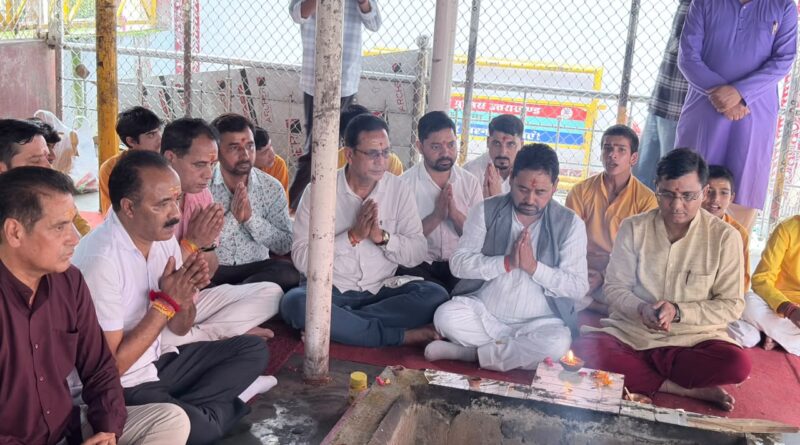 उत्तरकाशी में मुख्यमंत्री  पुष्कर  धामी के मुख्यसेवक के रूप में पाँच वर्ष पूर्ण होने पर श्री काशी विश्वनाथ मंदिर में की गई विशेष पूजा-अर्चना