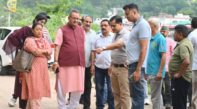 जनसुरक्षा सरकार की सर्वोच्च प्राथमिकता – बरसात के दौरान आवागमन बाधित न हो, सुरक्षात्मक कार्य शीघ्र पूरे किए जाएं : जोशी