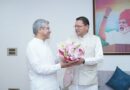 सीएम पुष्कर धामी ने केंद्रीय रेल मंत्री से मुलाकात कर उत्तराखण्ड की रेल परियोजनाओं एवं कनेक्टिविटी के विस्तार पर की वार्ता ,मुख्यमंत्री के अनुरोध पर अश्विनी वैष्णव ने रखे गए प्रस्तावों पर दिखाई सहमति की हरी झंडी