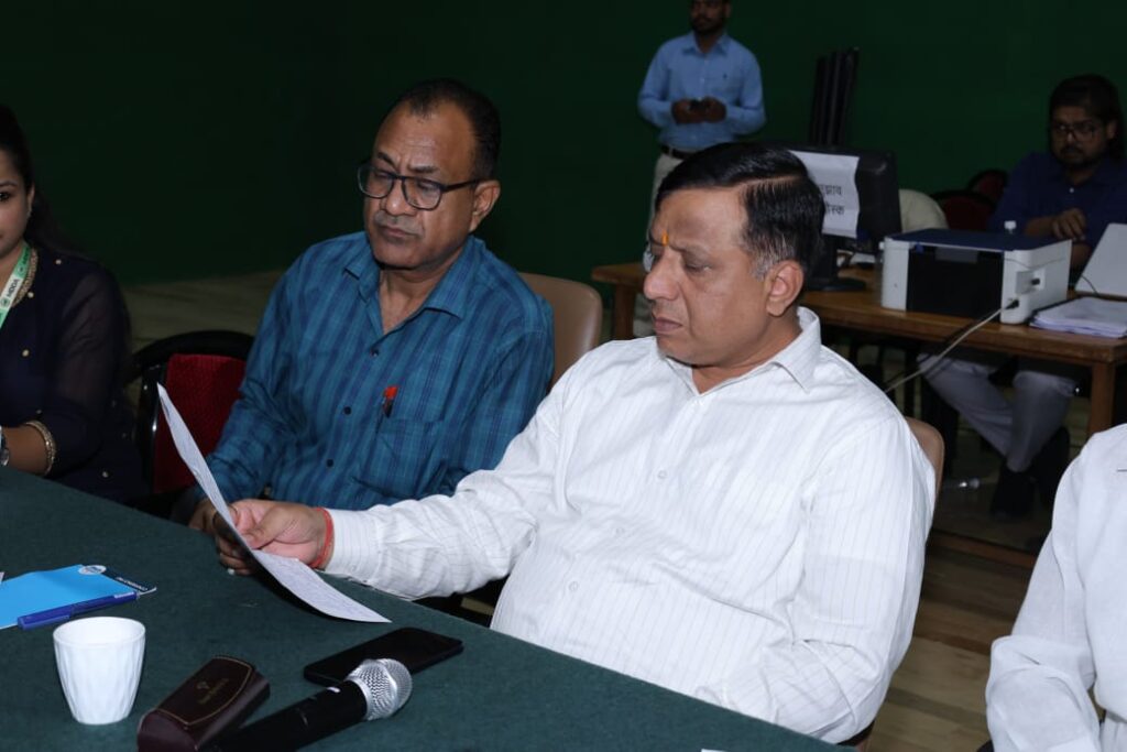 देहरादून महायोजना-2041: जनसुनवाई में  छठे दिन भी उमड़ा जनसैलाब,  रायपुर क्षेत्र के लोगों ने रखी विकास की प्राथमिकताएं
