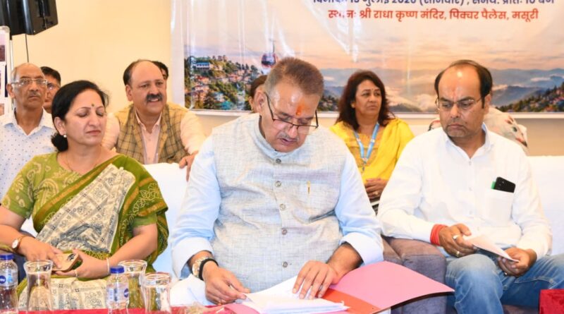 सेवा पखवाड़ा के बहुउद्देशीय शिविर में कैबिनेट मंत्री जोशी ने सुनी जन समस्याएं, अधिकांश का मौके पर किया निस्तारण