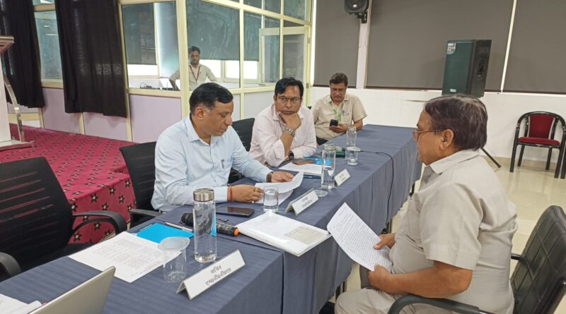 देहरादून महायोजना-2041 : राजपुर रोड क्षेत्र के नागरिकों, संस्थाओं और भू-स्वामियों ने दर्ज कराईं आपत्तियां व सुझाव, जन सुनवाई के लिए एमडीडीए ने की लोगों से बढ़-चढ़कर भागीदारी की अपील देहरादून महायोजना-2041 : राजपुर रोड क्षेत्र के नागरिकों, संस्थाओं और भू-स्वामियों ने दर्ज कराईं आपत्तियां व सुझाव, जन सुनवाई के लिए एमडीडीए ने की लोगों से बढ़-चढ़कर भागीदारी की अपील