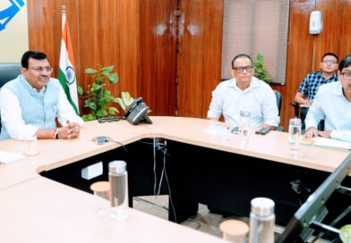मुख्य सचिव आनन्द बर्द्धन ने कहा – ग्रोथ सेंटर्स को मार्केट लिंकेज के साथ ही प्राईवेट पार्टनर्स से जोड़े जाने की जरूरत मुख्य सचिव आनन्द बर्द्धन ने कहा – ग्रोथ सेंटर्स को मार्केट लिंकेज के साथ ही प्राईवेट पार्टनर्स से जोड़े जाने की जरूरत