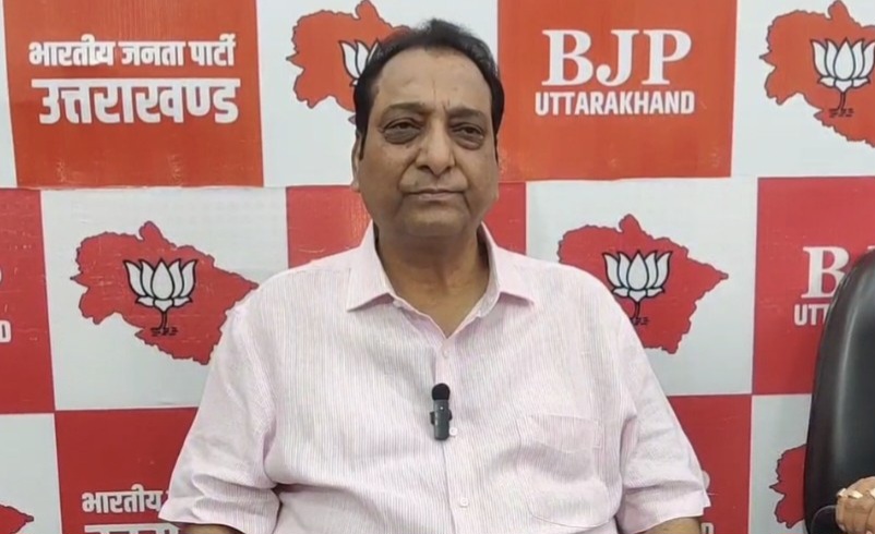राजनैतिक अवसर मानकर बाँटने की कोशिश मे है कांग्रेस: विनोद चमोली, कहा – छुआछूत और जातिवाद के नाम पर भ्रम फैलाना दुर्भाग्यपूर्ण 