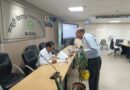 प्राधिकरण ने जनहित में की एक और अच्छी शुरुआत- एमडीडीए में आयोजित हुआ ‘समाधान दिवस’, उपाध्यक्ष तिवारी ने कहा -किसी भी शिकायत को अनावश्यक रूप से लंबित नहीं रहने दिया जाएगा प्राधिकरण ने जनहित में की एक और अच्छी शुरुआत- एमडीडीए में आयोजित हुआ ‘समाधान दिवस’, उपाध्यक्ष तिवारी ने कहा -किसी भी शिकायत को अनावश्यक रूप से लंबित नहीं रहने दिया जाएगा