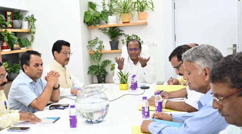 मुख्य निर्वाचन अधिकारी डॉ. पुरुषोत्तम ने कहा –  सामान्य विसंगति वाले नोटिसों का बीएलओ स्तर पर करें निस्तारण,  19 लाख मतदाताओं को अब तक नोटिस डिलिवर
