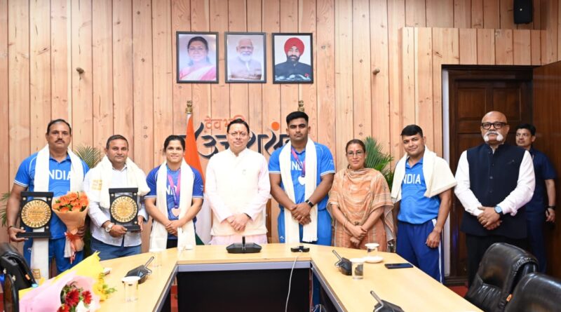 सीएम पुष्कर धामी ने किया कॉमनवेल्थ गेम्स 2026 के उत्तराखंड के पदक विजेताओं और प्रशिक्षकों को  सम्मानित , कहा – राज्य के खिलाड़ियों ने अंतरराष्ट्रीय मंच पर बढ़ाया उत्तराखंड का गौरव
