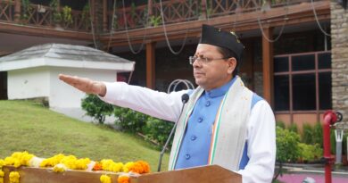 सीएम धामी ने 80वें स्वतंत्रता दिवस के अवसर पर मुख्यमंत्री आवास में किया ध्वजारोहण , सभी अधिकारियों और कर्मचारियों को राष्ट्रीय एकता की शपथ दिलाई