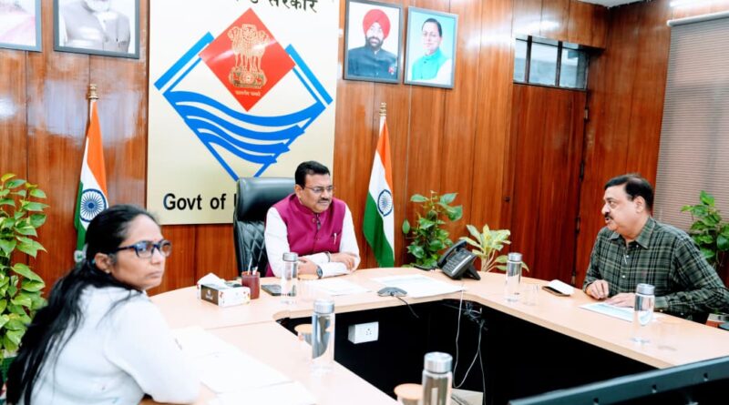 मुख्य सचिव आनन्द बर्द्धन ने की चिकित्सा स्वास्थ्य एवं चिकित्सा शिक्षा विभाग की समीक्षा, डायलिसिस सुविधा 24×7 एवं किडनी ट्रांसप्लांट सुविधा शीघ्र शुरू करने के निर्देश,स्वास्थ्य सेवाओं के डिजिटलीकरण एवं ई-हॉस्पिटल पर दिया जोर