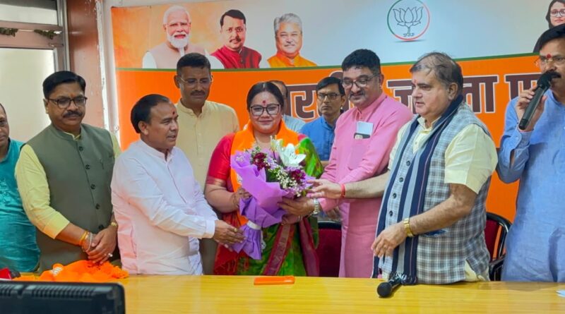 प्रदेश की राजनीति में भाजपा ने किया रिकॉर्ड कायम – उत्तराखंड के सभी 11 नगर निगम हुए कमलमय , प्रदेश के एकमात्र निर्दलीय महापौर समेत 10 पार्षद हुए भाजपाई
