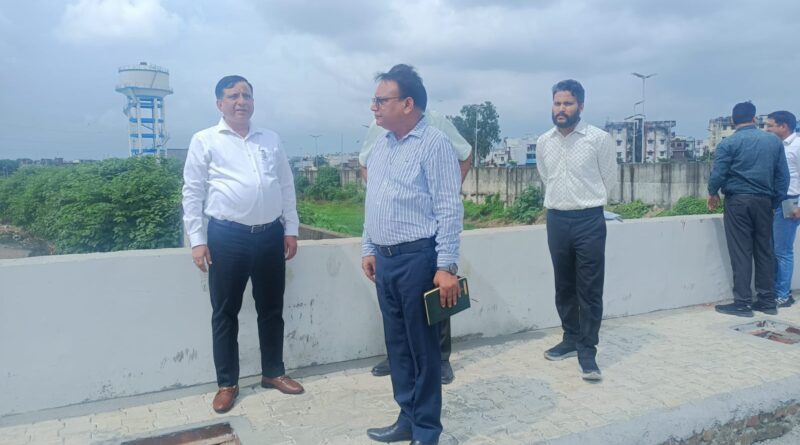 नवीन आढ़त बाजार का निर्माण पूरा, व्यापारियों को जल्द मिलेगा लाभ, उपाध्यक्ष एमडीडीए तिवारी के आढ़त बाजार के विकास कार्यों व प्लॉटों की आवंटन प्रक्रिया को सितंबर माह तक हर हाल में पूरा करने के निर्देश