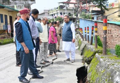 कैबिनेट मंत्री जोशी ने किया चिड़ोंवाली मंदाकनी विहार में क्षतिग्रस्त पुल का स्थलीय निरीक्षण, एक सप्ताह में डीपीआर तैयार करने की ताकीद कैबिनेट मंत्री जोशी ने किया चिड़ोंवाली मंदाकनी विहार में क्षतिग्रस्त पुल का स्थलीय निरीक्षण, एक सप्ताह में डीपीआर तैयार करने की ताकीद