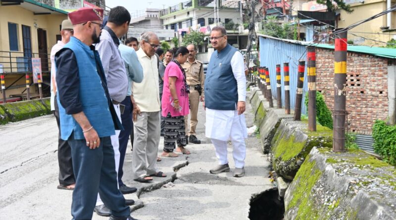 कैबिनेट मंत्री जोशी ने किया चिड़ोंवाली मंदाकनी विहार में क्षतिग्रस्त पुल का स्थलीय निरीक्षण, एक सप्ताह में डीपीआर तैयार करने की ताकीद 