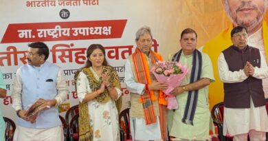 भाजपा राष्ट्रीय उपाध्यक्ष की भूमिका मिलने पर तीरथ रावत का प्रदेश मुख्यालय में हुआ जोरदार स्वागत , कहा- धामी के नेतृत्व में आगे बढ़ रहा उत्तराखण्ड , हैट्रिक निश्चित
