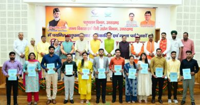 मुख्यमंत्री धामी के हाथों 101 नवनियुक्त कार्मिकों को मिले नियुक्ति पत्र , कहा – पिछले पांच वर्षों में 34 हजार से अधिक युवाओं को मिली सरकारी नौकरी
