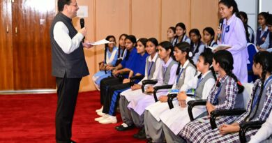मेरे सपनों का उत्तराखंड’ विषय पर आयोजित ‘मुख्यमंत्री युवा विद्यार्थी मंथन’ कार्यक्रम में सीएम धामी ने विद्यार्थियों से किया सीधा संवाद, स्टूडेंट्स ने अलग-अलग सब्जेक्ट्स पर रखे अपने विचार , सपने, सुझाव और सवाल मेरे सपनों का उत्तराखंड’ विषय पर आयोजित ‘मुख्यमंत्री युवा विद्यार्थी मंथन’ कार्यक्रम में सीएम धामी ने विद्यार्थियों से किया सीधा संवाद, स्टूडेंट्स ने अलग-अलग सब्जेक्ट्स पर रखे अपने विचार , सपने, सुझाव और सवाल