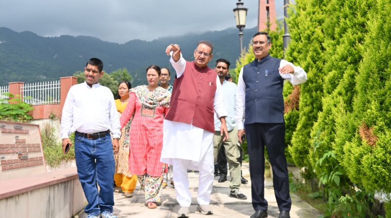 सैनिक कल्याण मंत्री जोशी ने किया सैन्यधाम का निरीक्षण ,चल रहे निर्माण एवं रख-रखाव संबंधी कार्यों का लिया जायजा