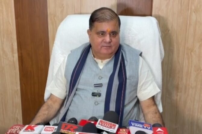 भाजपा प्रदेश अध्यक्ष महेंद्र भट्ट ने बोला हमला – कहा, देश विभाजन की दोषी कांग्रेस कर रही समाज को बांटने का षडयंत्र