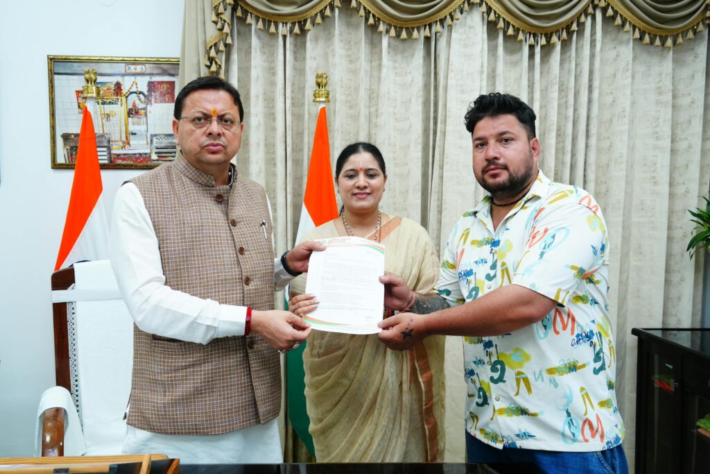 मुख्यमंत्री धामी ने रेशमा बिष्ट की तलाश के प्रकरण में जरुरी सहायता का दिया आश्वासन, कहा – संवेदनशील प्रकरण को गंभीरता से लेते हुए हरसंभव मदद उपलब्ध कराएगी राज्य सरकार 