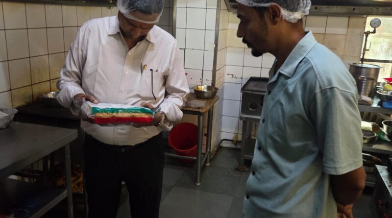 खाद्य सुरक्षा को लेकर को FDA की टीम का अभिगमन जारी,UPES University  की मेस और कैफेटेरिया का लिया जायजा, कहा _छात्रों की सेहत से खिलवाड़ बर्दाश्त नहीं