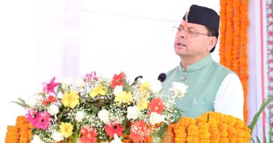 मुख्यमंत्री धामी ने पुलिस स्मृति दिवस पर विभाग के सुदृढ़ीकरण और कार्मिकों के कल्याण के लिए की आठ घोषणाएं,थानों का वार्षिक बजट होगा दोगुना,कहा- खाकी वर्दी साहस, अनुशासन और राष्ट्रसेवा का प्रतीक