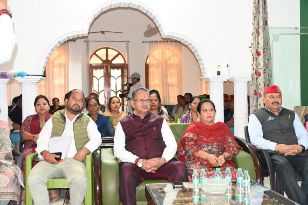 कैबिनेट मंत्री जोशी ने कहा – प्रधानमंत्री  मोदी का ‘मन की बात’ कार्यक्रम देशवासियों को देता है समाज और राष्ट्र के हित में नए एवं सकारात्मक कार्य करने की प्रेरणा 